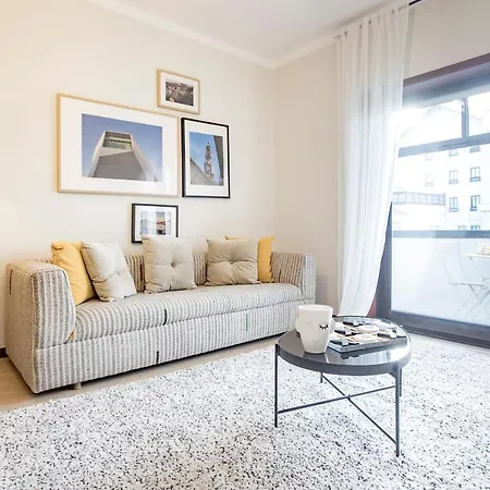 2br Flat In Bonfim W/ Ac & Balcony By Lovelystay Διαμέρισμα *