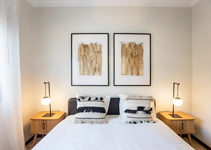 2br Flat In Bonfim W/ Ac & Balcony By Lovelystay