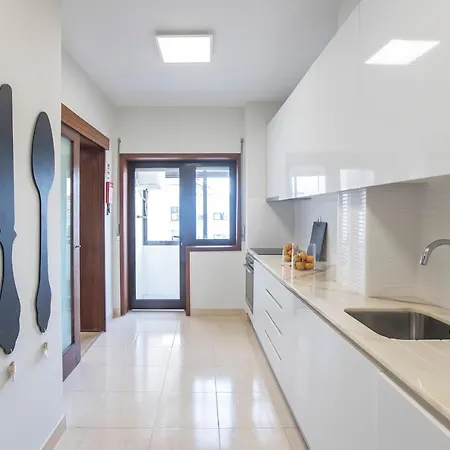 Appartement 2br Flat In Bonfim W/ Ac & Balcony By Lovelystay